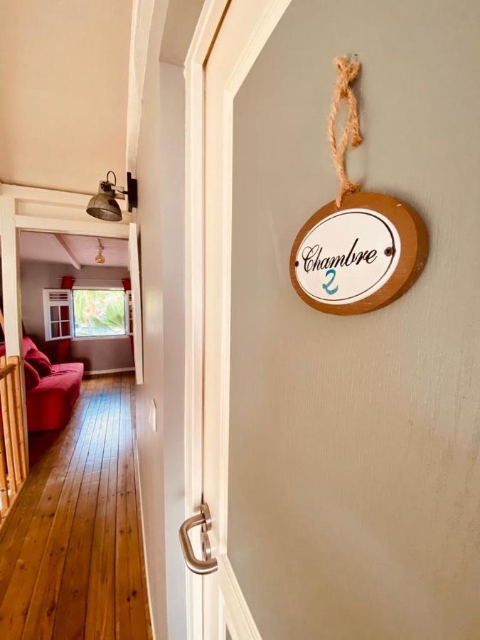 Habitation Baliache - Maison Creole Avec Jardin Privatif, Plage A 200M Deshaies Eksteriør bilde
